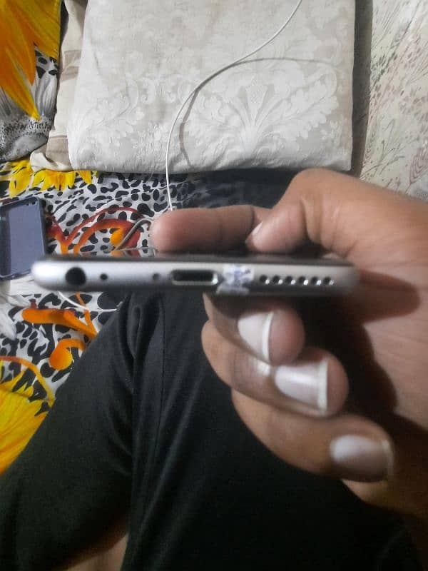 urgent sell iphone 6 5