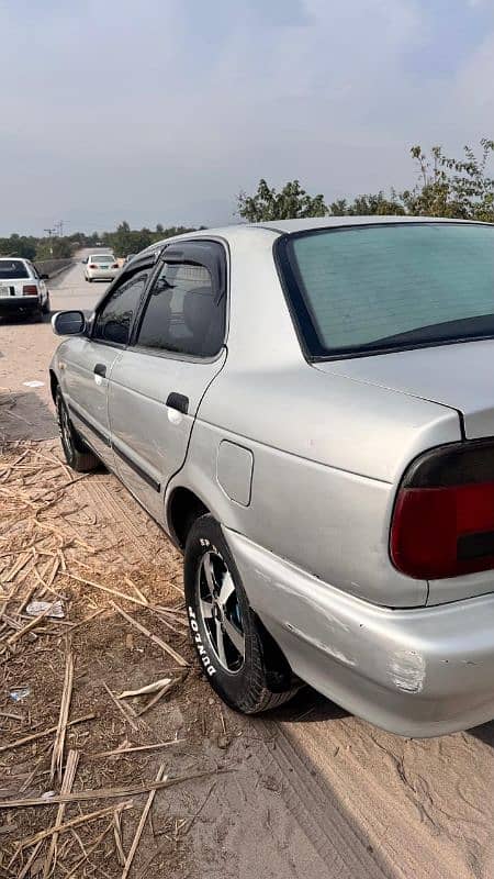 Suzuki Baleno 2001 0