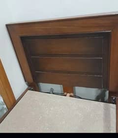 Single bed in new condition