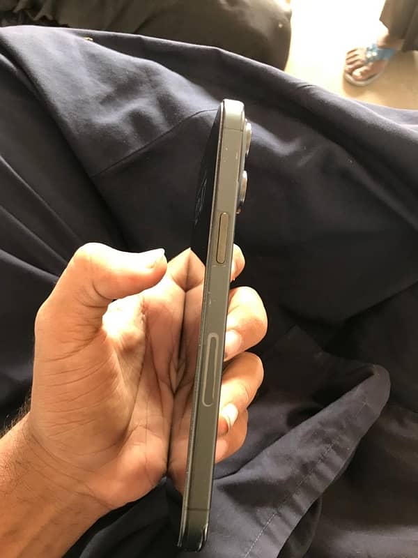 iPhone 15 pro max with box JV BLACK 10/10 1