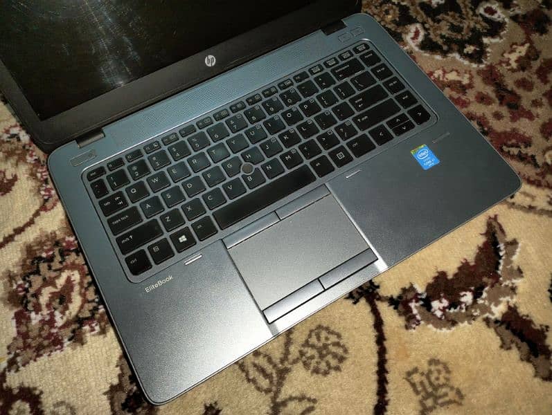 hp laptop dy 256 gb hard disk dy wersra 8 gb ram 1