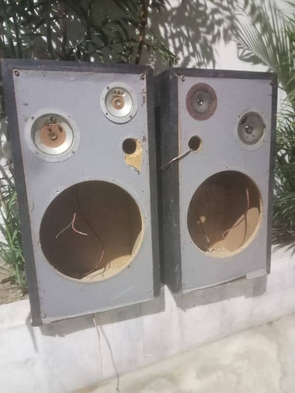 12 INCH SPEAKERS BOXES FOR SALE. 0