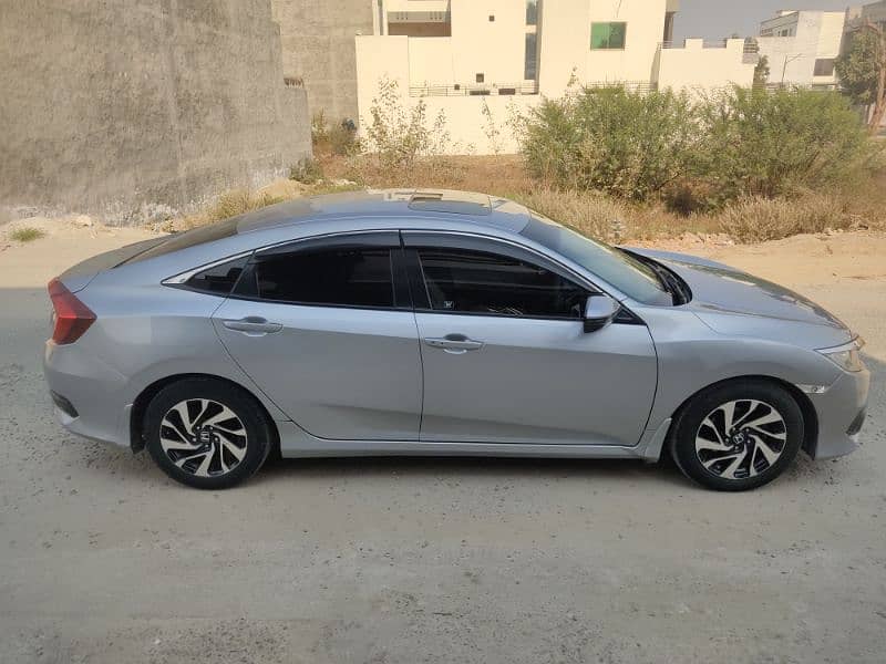 Honda Civic Oriel 2017 4