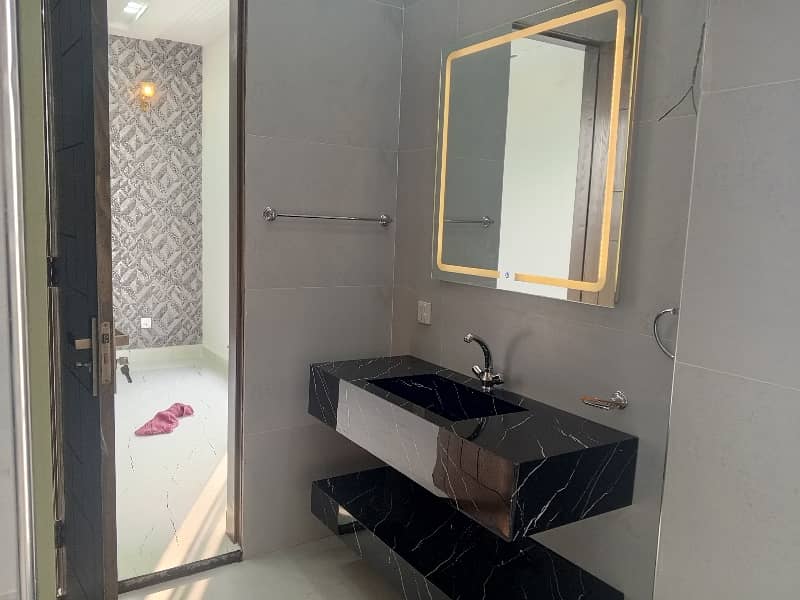 5 MARLA BRAND NEW HOUSE FOR SALE IN DHA RAHBAR 11 BLOCK N 5