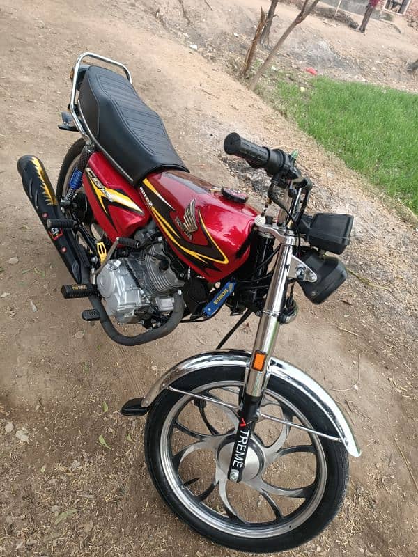 honda 125 brand new condition 13