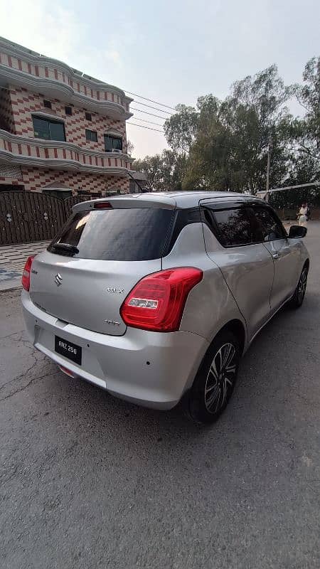 Suzuki Swift 2024 GLX Full Option 9