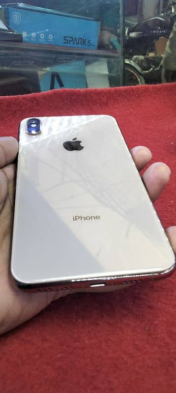 I phone XS Max Golden Colour 0