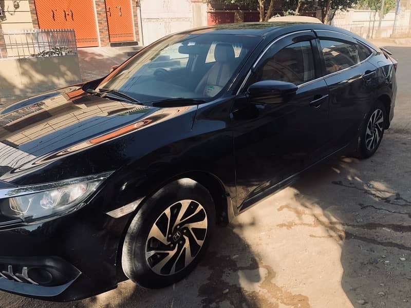 Honda Civic i. vtec cvt 2018 4