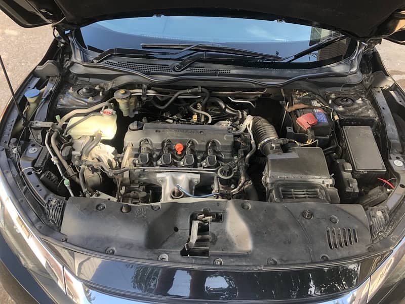 Honda Civic i. vtec cvt 2018 9