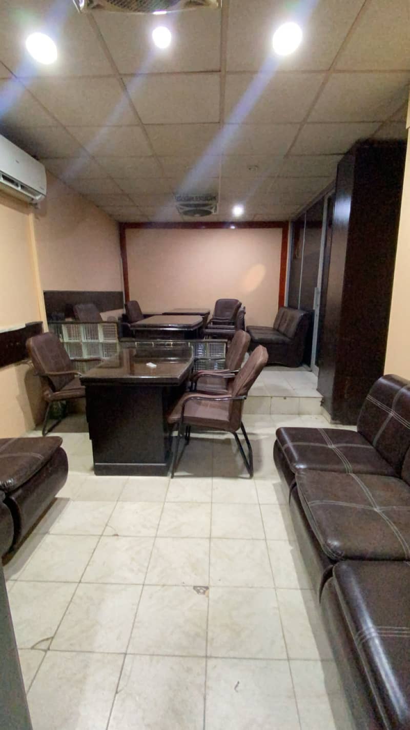 FULLY FURNISHED OFFICE AVAILABLE FOR RENT GROUND FLOOR ( OPPOSITE TO PIA GARDEN / ADJACENT TO USMANIA RESTAURANT) 9