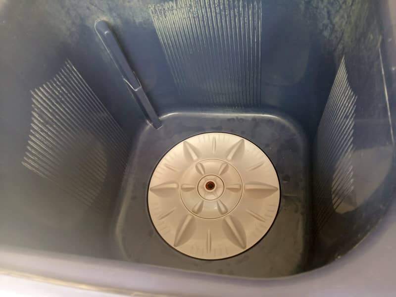 Sonex Brand Washing Machine  Looking New for  Sale - Good Condition 6