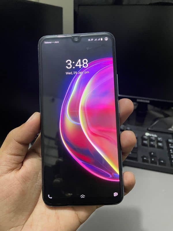 Vivo V21  Condition 10/9 0