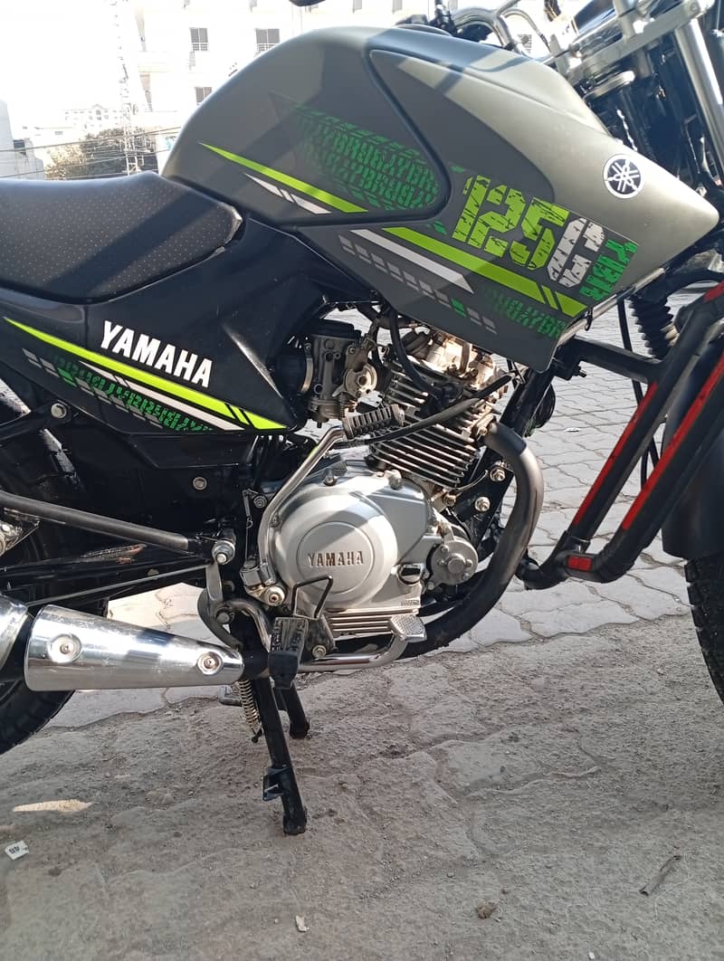 Yamaha YBR 125G 2023 3