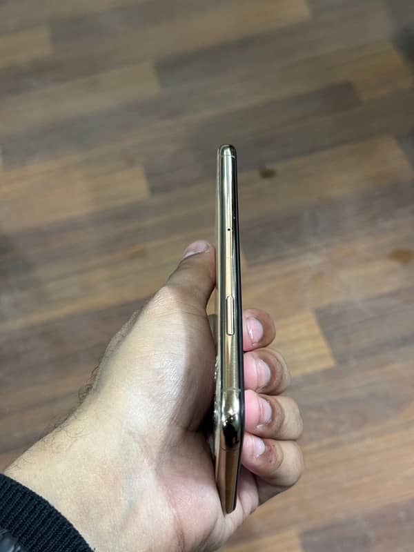 Iphone 11 pro Dual sim PTA 5