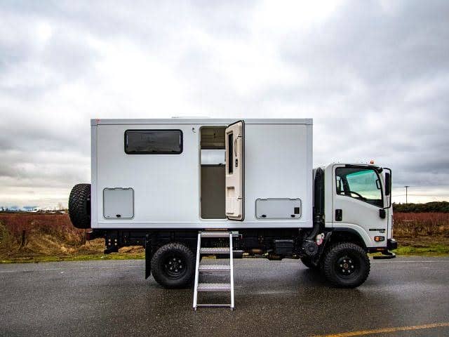 truck container ,site office container ,sructure porta toilet- cabin 4