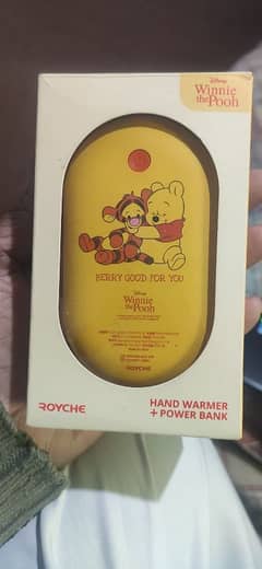 Winnie the Pooh handwarmer+4300 mah powerbank