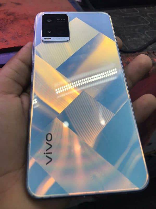 vivo 4/64  with comp box all ok 10/10 condition 0