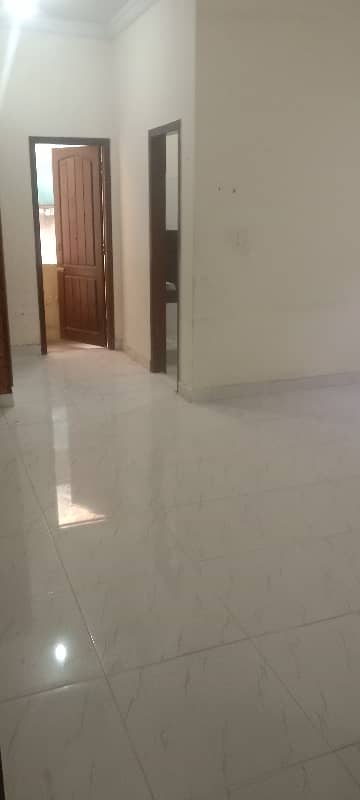 1 kanal lower portion for rent available good location 7