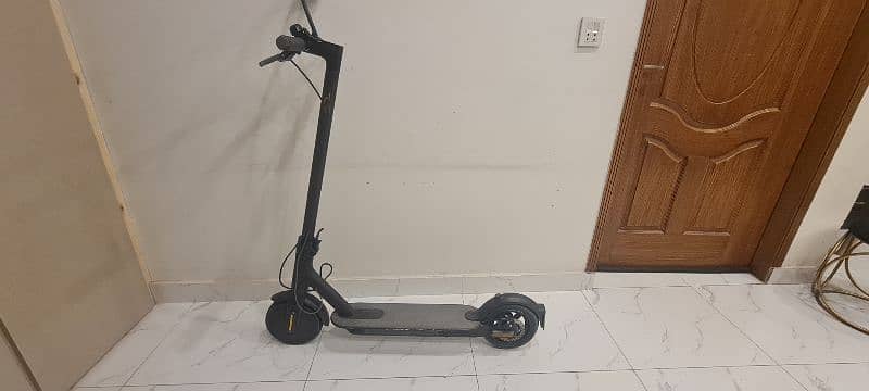 Xiaomi Mi Electric Scooter 1S 2