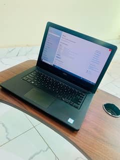 Dell laptop core i7 7th generation 10/10 like a brand new