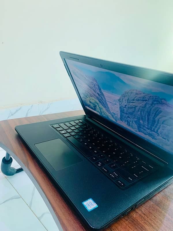 Dell laptop core i7 7th generation 10/10 like a brand new 1