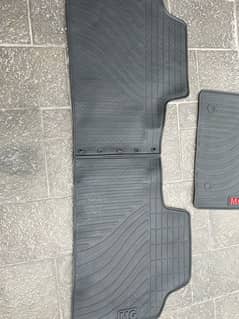 MG HS FLOOR MATS