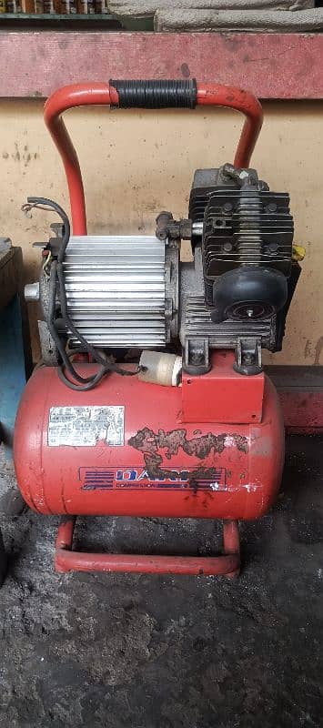 Germen Lott Mall Air Compressor 1