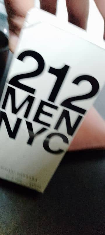 212 NYC  awesome fragrance for sale 1