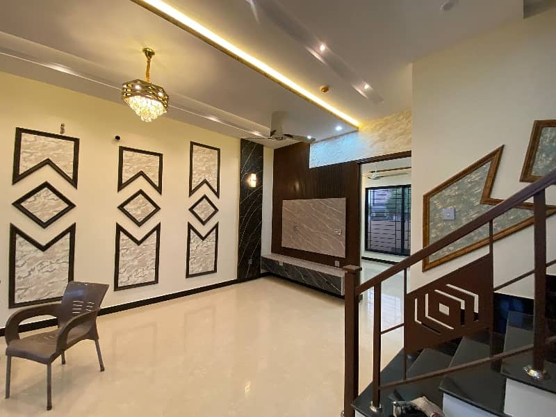 5 Marla Brand New Super Luxury Ultra Modern Design 60 Feet Road House For Sale In DHA Rahbar 7