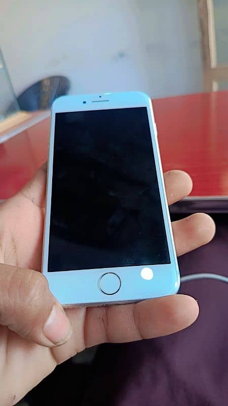 I phone 7 white 32 gb 5