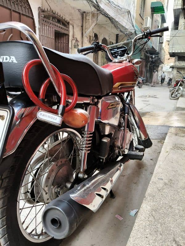 Honda 125 SE Like New 1