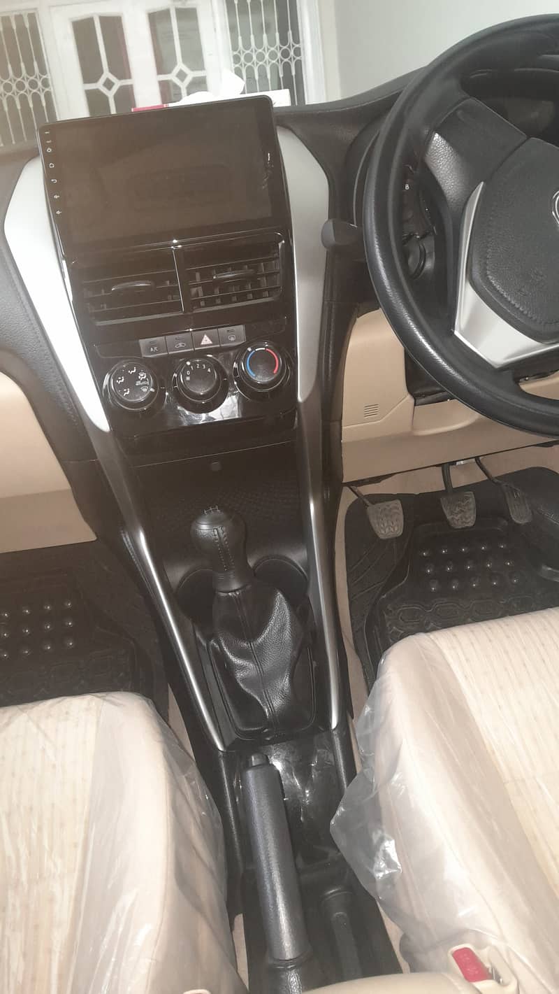 Toyota Yaris 2024 manual punjab reg -0/3/0/0/9/6/0/1/6/4/6/ 6