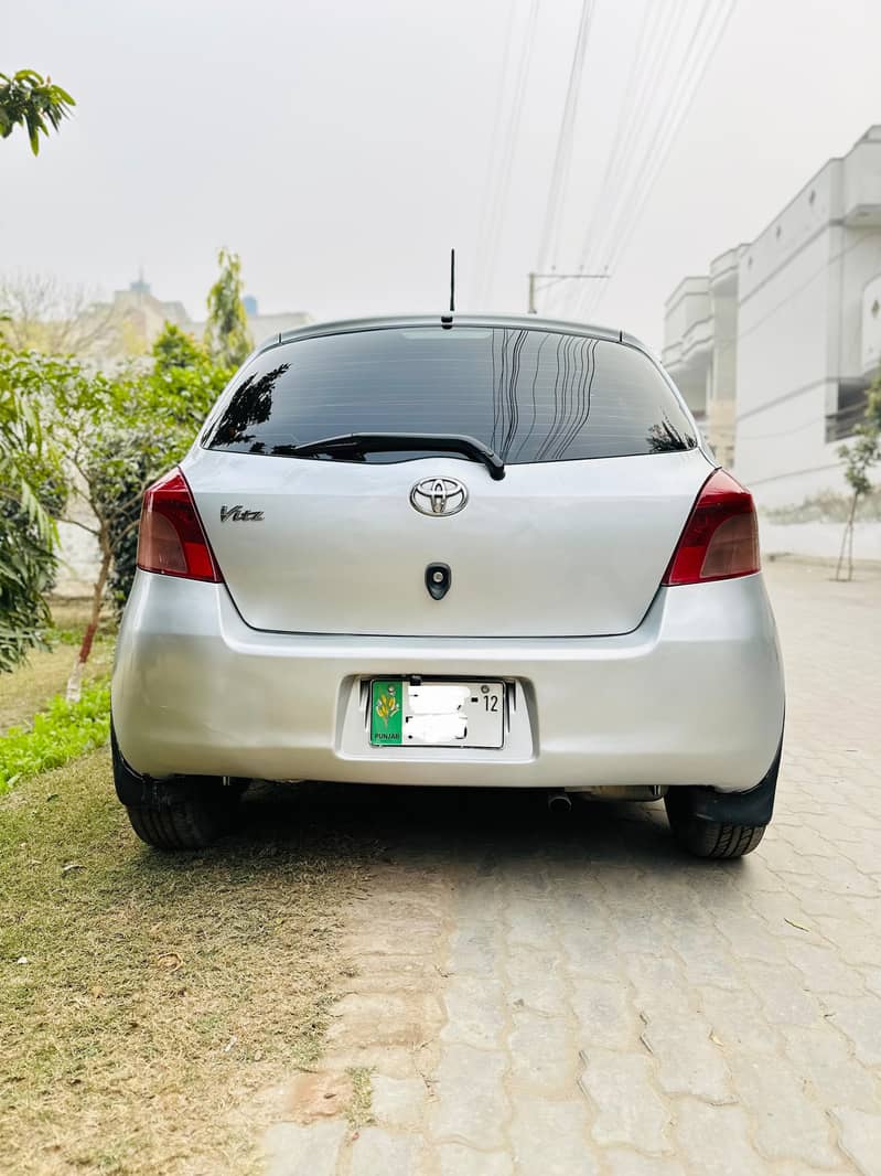 Toyota Vitz Model 2007 Import 2012(1300. cc) 13