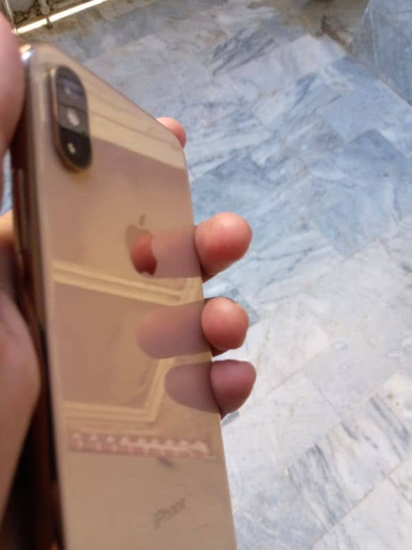 Iphone Xs urgent sale 1