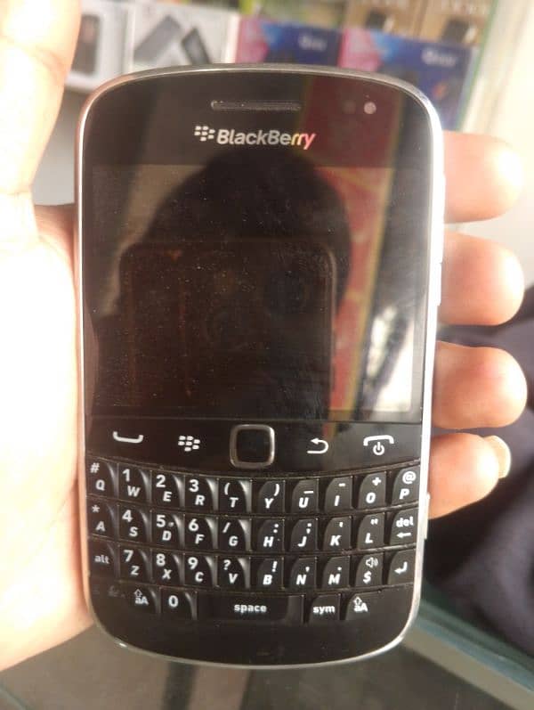 blackberry mobile condition 10/10 no open no repair official pta 1