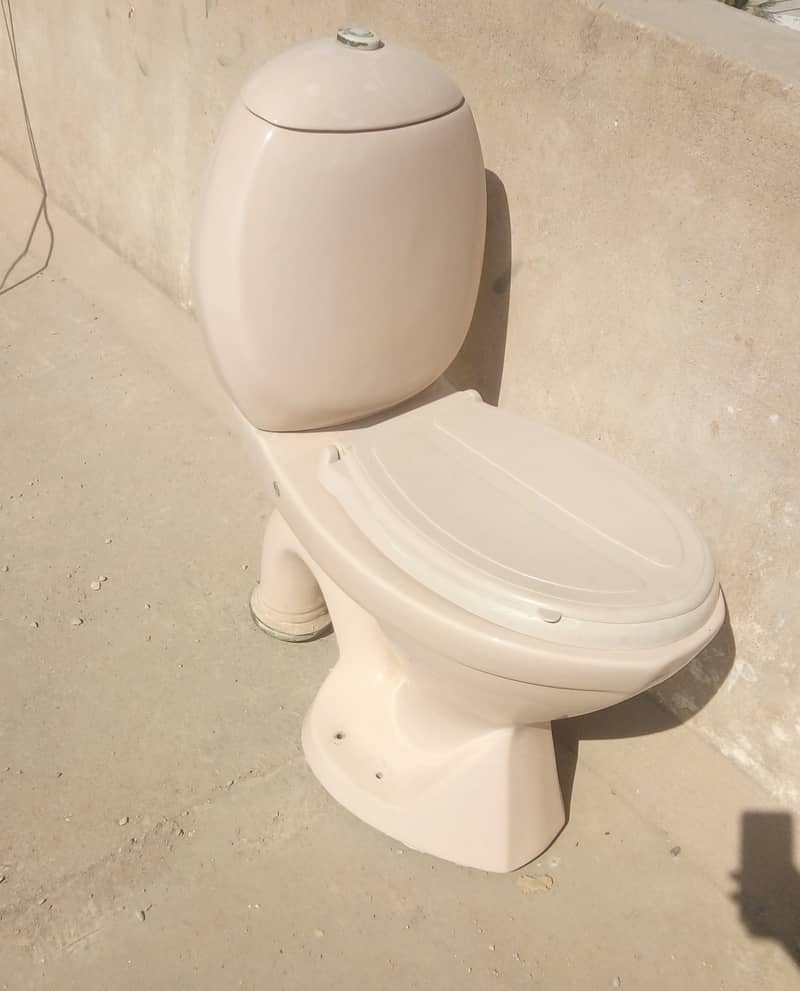 Commode / Western Toilet for Bathroom, Washroom 0