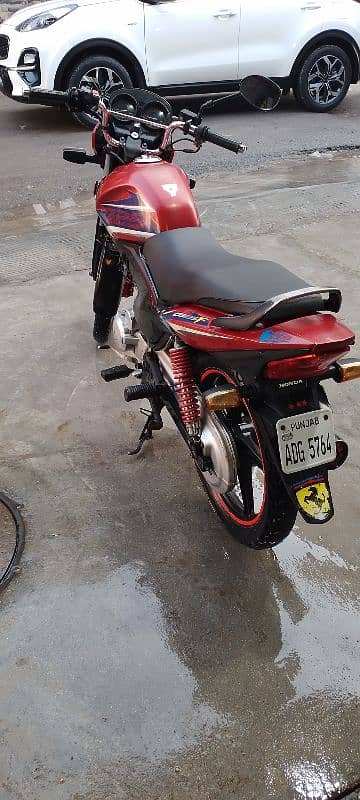 Honda CB 125f 14