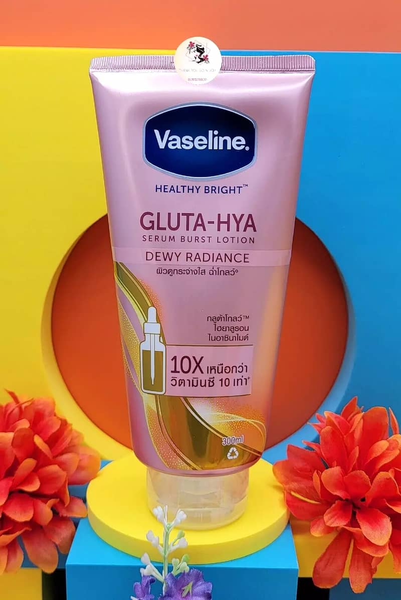 Vaseline Healthy Bright Gluta-HYA Serum Burst Lotion Dewy Radiance 300 1