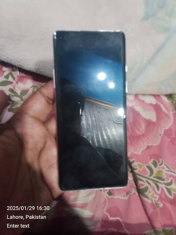 one plus 8 with charger without box condition good 1