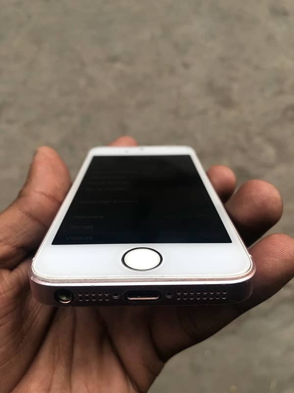 iPhone 5SE non PTA 64GB 3