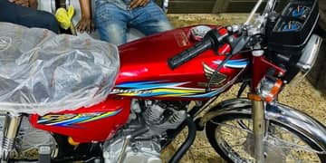 Honda 125cc for saleCall my WhatsApp number 03284724204