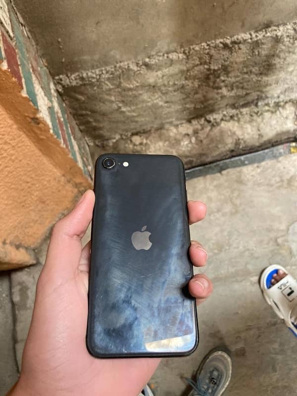 iphone se 2020 4