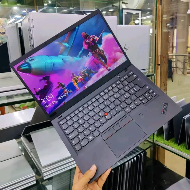 "Slim, Sleek, and Super-Powered: Lenovo X1 Carbon" Laptop With 16GB R 2