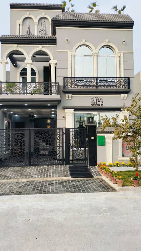 5 Marla Luxury Brand New House For Sale on Prime Location 0