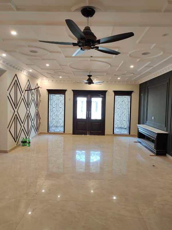 2 KANAL BRAND NEW HOUSE AVALIAVBLE FOR RENT 5