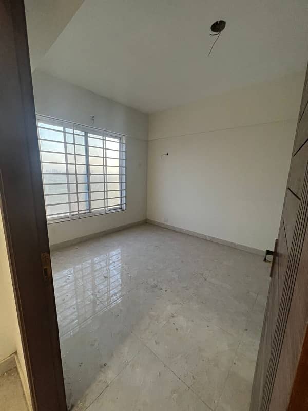 3 bed DD Flat Available For Rent in Gulistan e jauhar 7