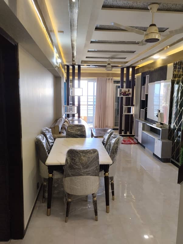 3 BED DRAWING DINNING WEST OPEN JUST LIKE BRAND NEW APARTMENT FOR RENT IN JAUHAR 7