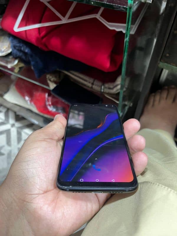 OnePlus 6t 10/9 condition 2