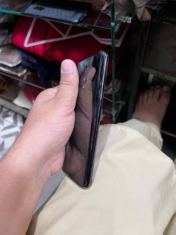 OnePlus 6t 10/9 condition 3