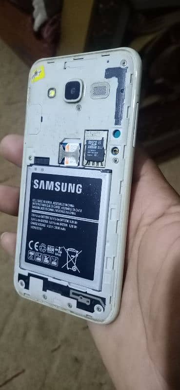 samsung j5 mobile urgent sale geniun condition 2